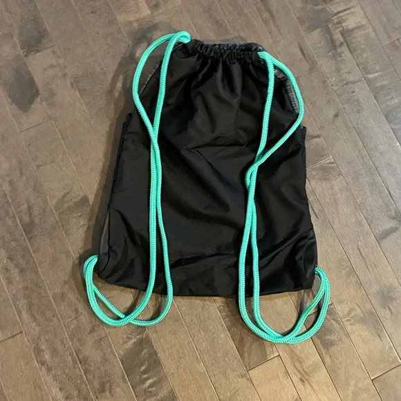 Adidas Drawstring Backpack - Picture 2 of 3